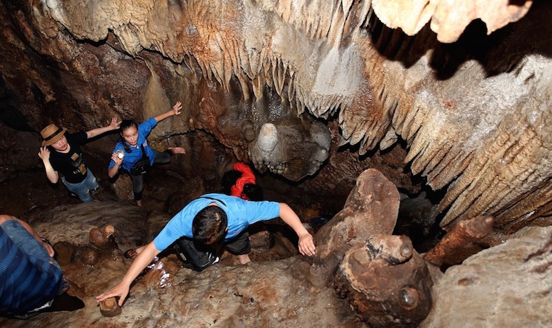 Hang Thung Bừng 