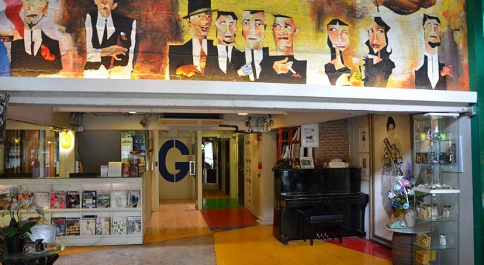 Silom Art Hostel