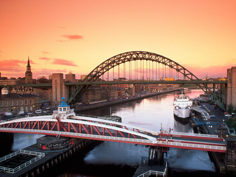 Th&agrave;nh phố Newcastle
