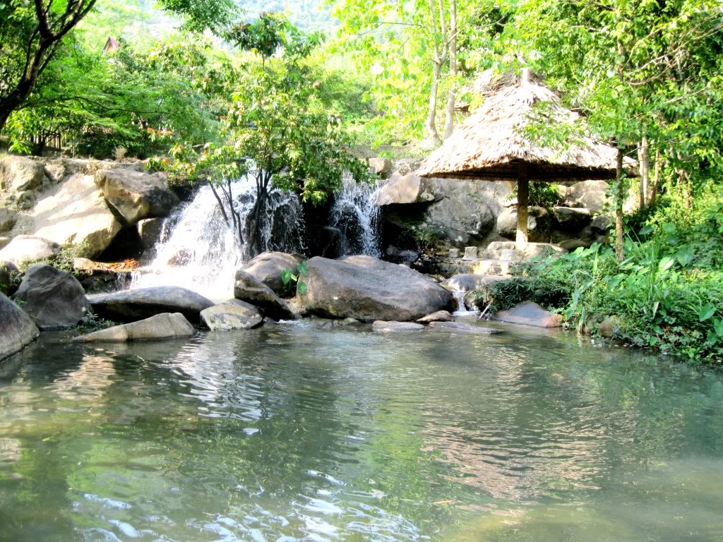 Khám phá 9 điểm đến ấn tượng trong bán đảo Hòn Hèo