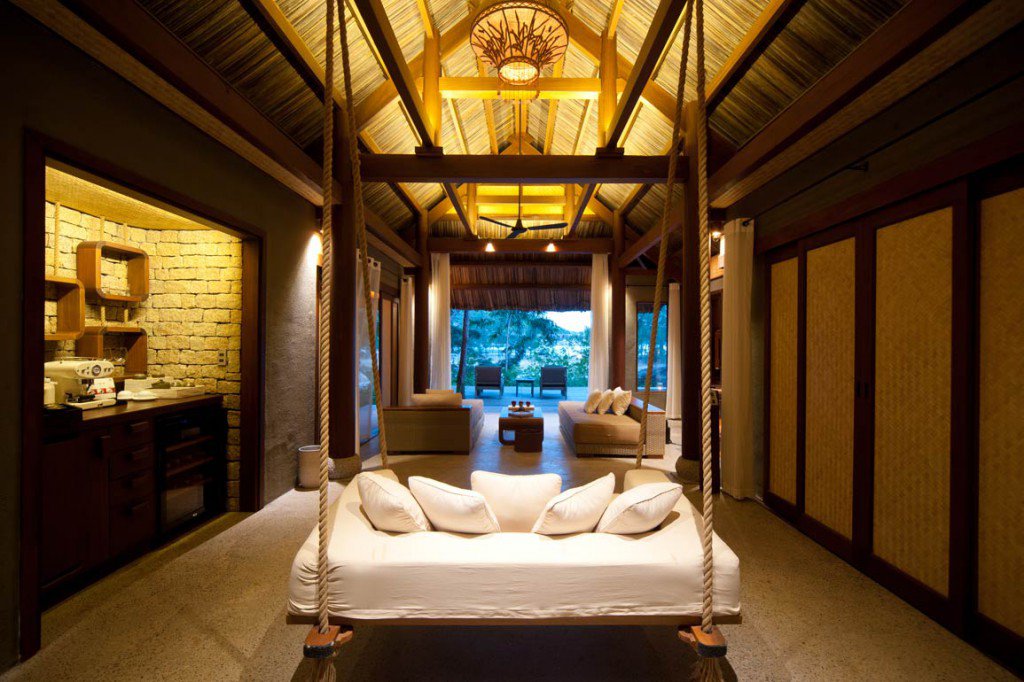 Khám phá 9 điểm đến ấn tượng trong bán đảo Hòn Hèo