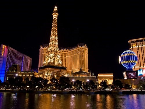 Tháp Eiffel10