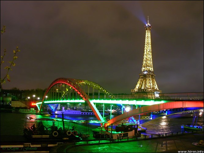 Tháp Eiffel8