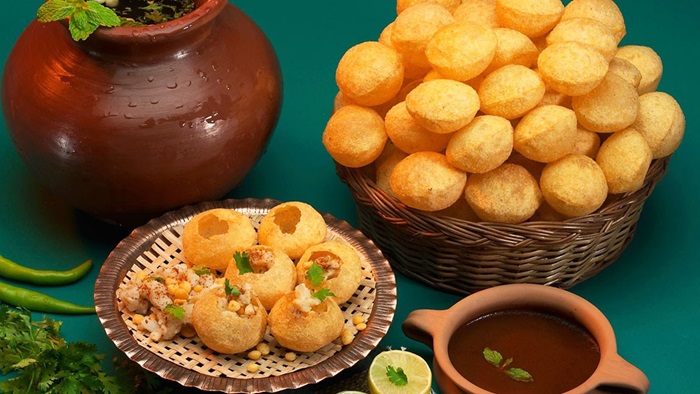 Bánh pani puri, món ăn đặc biệt trong nền ẩm thực Ấn Độ