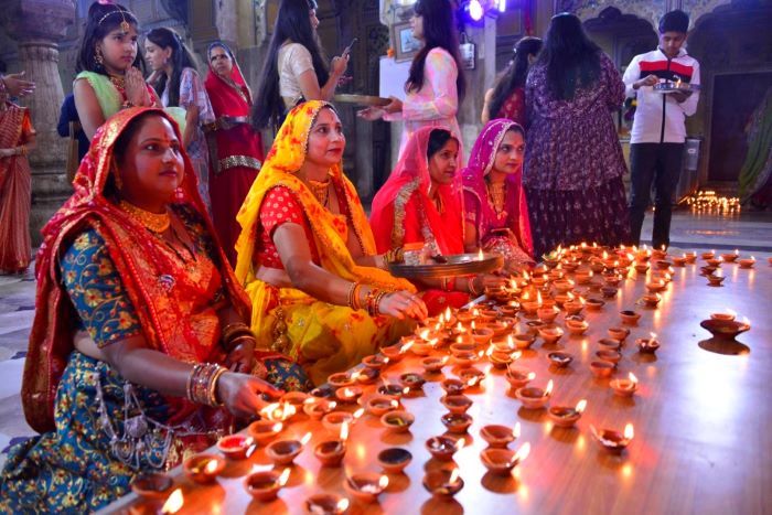 Diwali là lễ hội ánh sáng nổi tiếng ở Ấn Độ