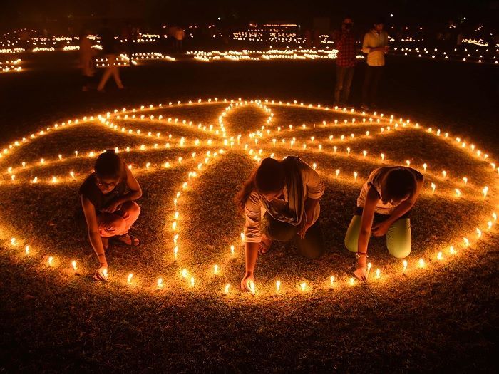 Lễ hội Diwali - Đèn được thắp sáng ở mọi nơi 