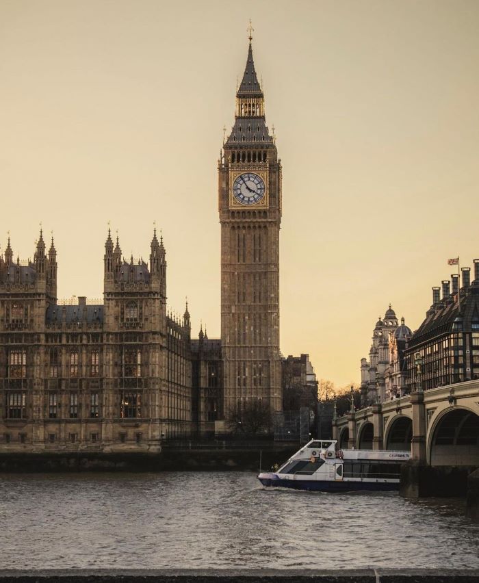 Tháp đồng hồ được UNESCO công nhận, nổi bật giữa trung tâm thành phố London