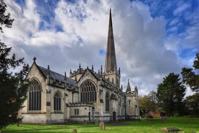Nhà thờ Thánh James tại Trowbridge Anh