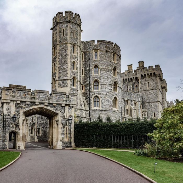 Lâu đài Windsor một trong những nơi cư trú của hoàng gia
