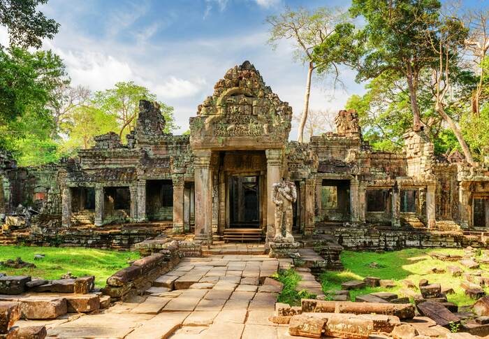Đến cố đô Koh Ker Campuchia ghé thăm Đền Prasat Leung