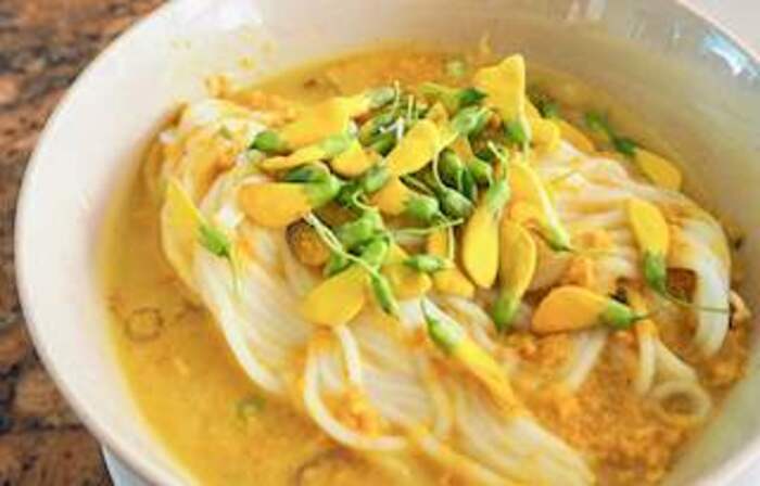 Thưởng thức ẩm thực Campuchia với món Samlor kako