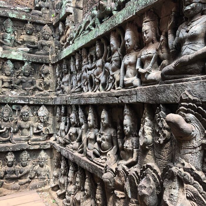 Khám phá đền Bayon Campuchia đầy hấp dẫn