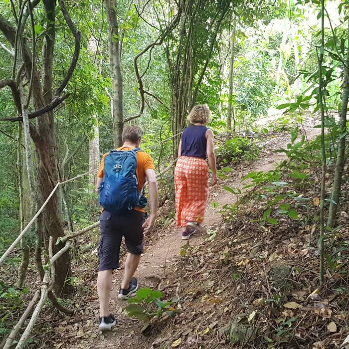 Những lưu ý khi đi bộ ở vườn quốc gia Kep Campuchia. 