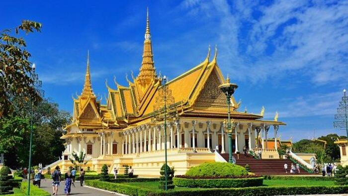 du lịch Phnom Penh 2 ngày 1 đêm tham quan cung điện hoàng gia Campuchia 