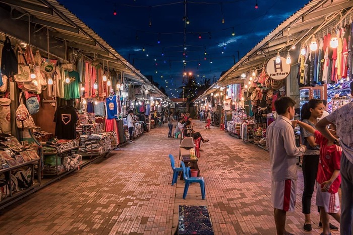 Nếu bạn muốn trải nghiệm chợ đêm Siem reap thì đừng nên bỏ qua khu chợ này nhé.