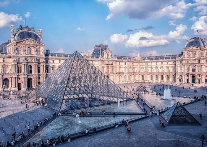 Bảo tàng Louvre Pháp: Thiên đường nghệ thuật và lịch sử