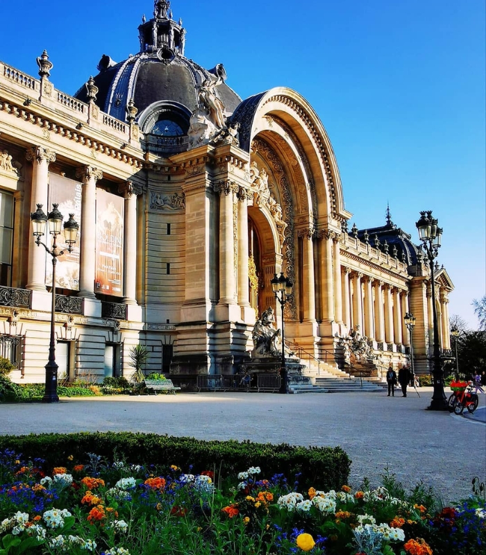 Bảo tàng Petit Palais ở Paris nổi tiếng với vẻ đẹp kiến trúc tráng lệ