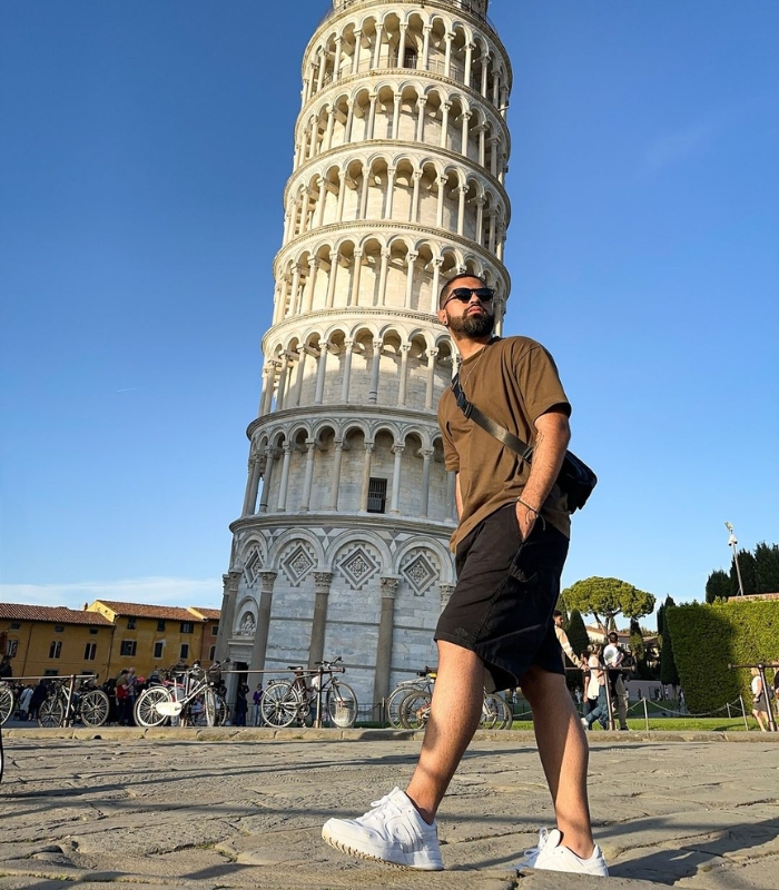 Nếu bạn đang ở trung tâm thành phố Pisa, bạn có thể đi bộ đến tháp nghiêng Pisa