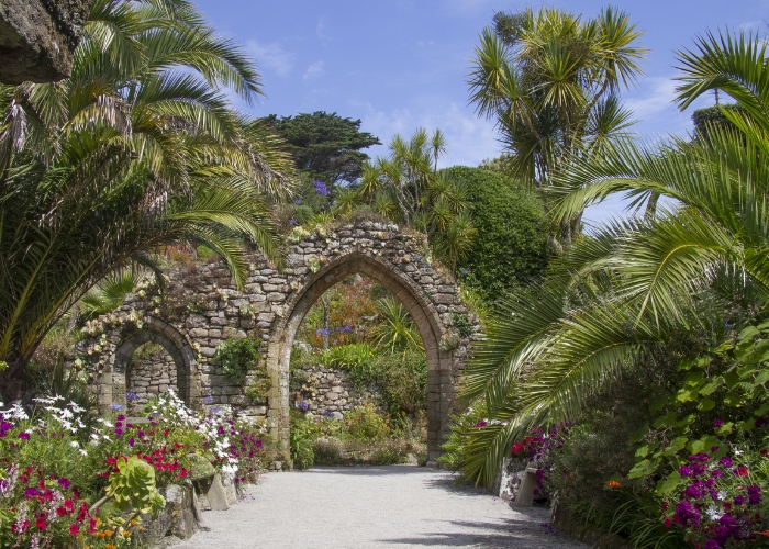 Vườn Tresco Abbey là một khu vườn thực vật tuyệt đẹp nằm trên đảo Tresco