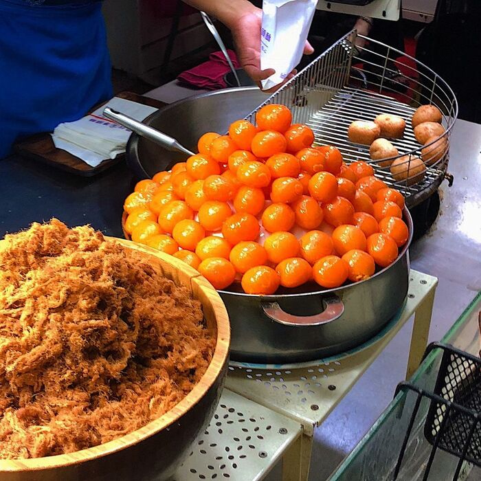 các món ăn vặt đường phố ở Raohe Night Market