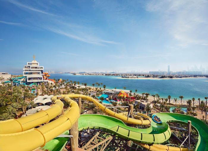 Công viên nước Dubai Atlantis rộng lớn với nhiều trò chơi