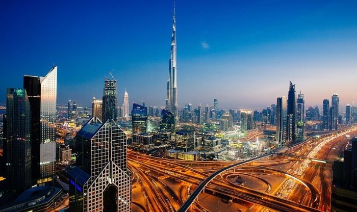 Nhiều tòa nhà lớn ở Burj Khalifa