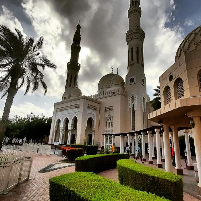 Công trình kiến trúc đồ sộ của nhà thờ Hồi giáo Jumeirah