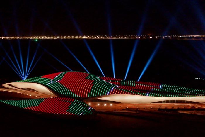 Với màu xanh và đỏ làm chủ đạo ở lễ hội ánh sáng ở Sharjah