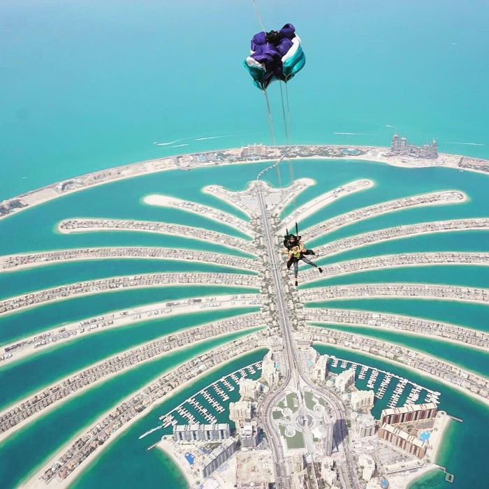 Nhảy dù ở Dubai tại Palm Zone