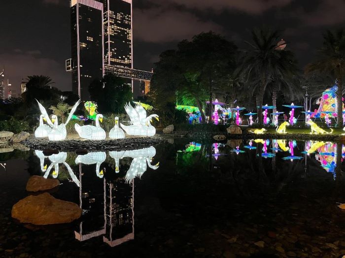 Sự sáng tạo nhiều con vật khác nhau tại Khu vườn Dubai Garden Glow