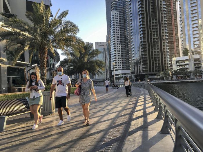 Đi bộ là trải nghiệm cuộc sống Dubai tiết kiệm thú vị