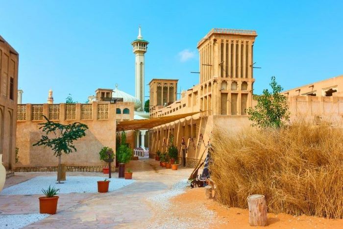 Ghé thăm khu phố Al Fahidi cổ kính