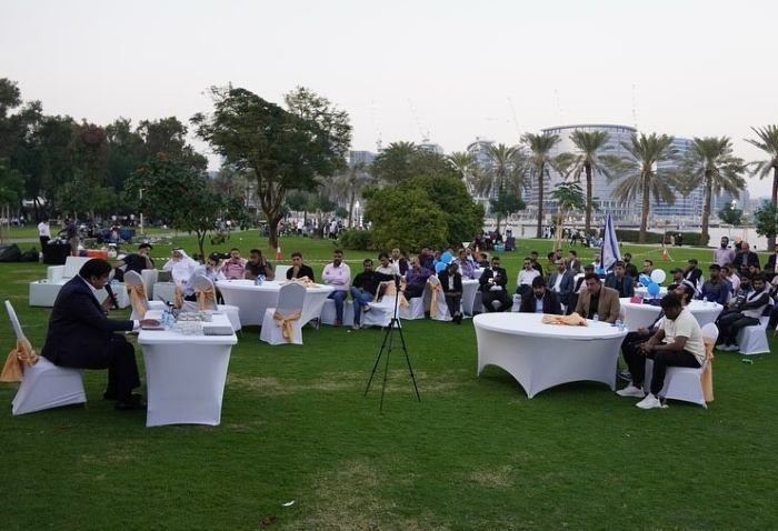 Lễ cuối năm của 1 số công ty cũng tổ chức trong công viên