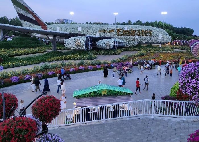 Khám phá công viên hoa rộng lớn ở Dubai