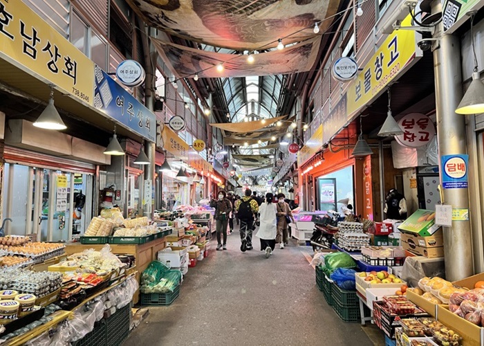 Khám phá một Hàn Quốc thật truyền thống với ngôi chợ Tongin