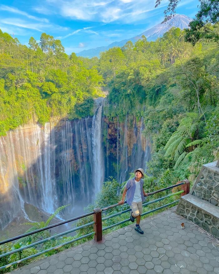 du khách có thể lựa chọn nhiều phương tiện đến thác nước Tumpak Sewu Indonesia 