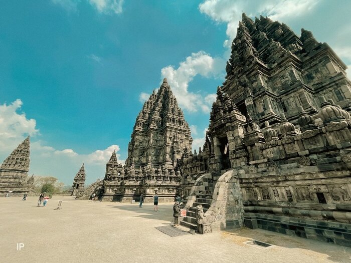 Tham quan Prambanan Temple khi đến thành phố Yogyakarta Indonesia