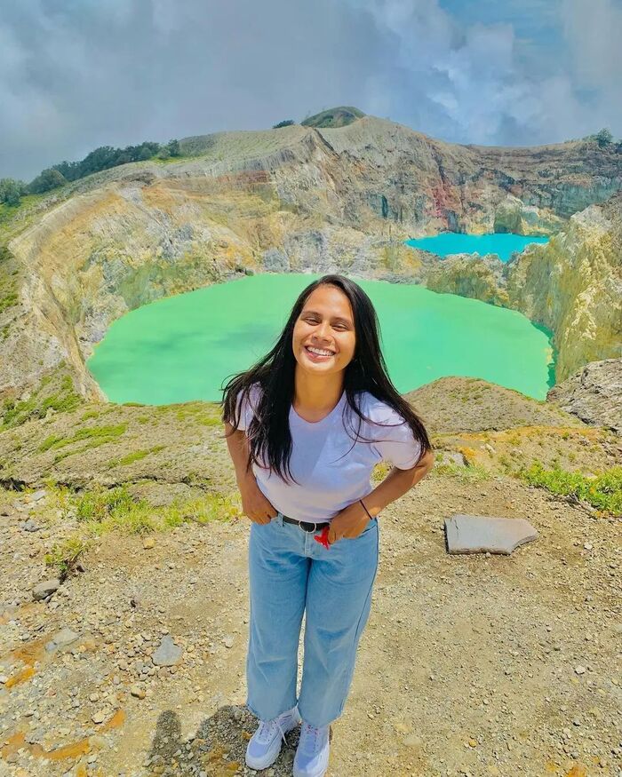 Vẻ đẹp hồ ba màu trên núi Kelimutu