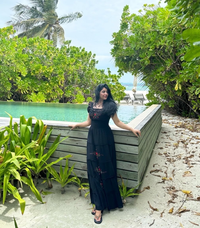 Meeru Maldives Resort Island sở hữu những bãi biển cát trắng mịn trải dài