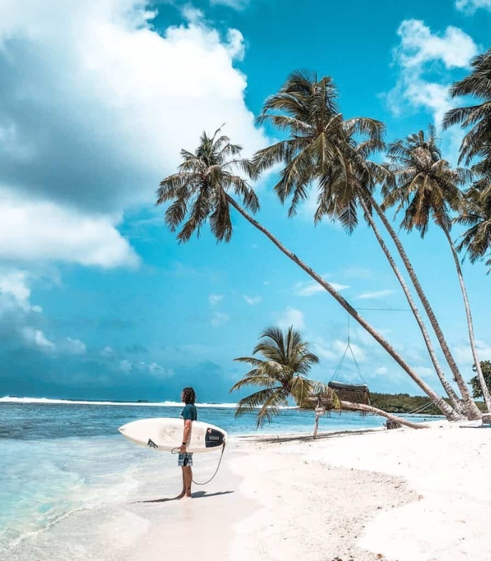 Đảo Thulusdhoo ở Maldives chính là điểm đến lý tưởng cho những ai yêu thích thiên nhiên hoang sơ và vẻ đẹp yên bình