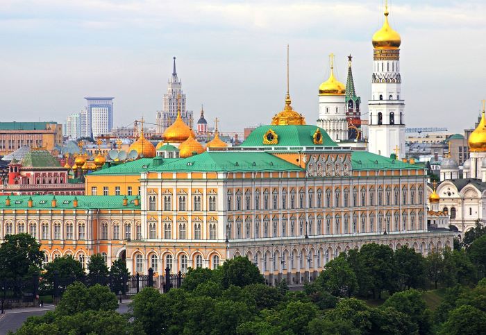 Điện Kremlin Moscow có kiến trúc đồ sộ