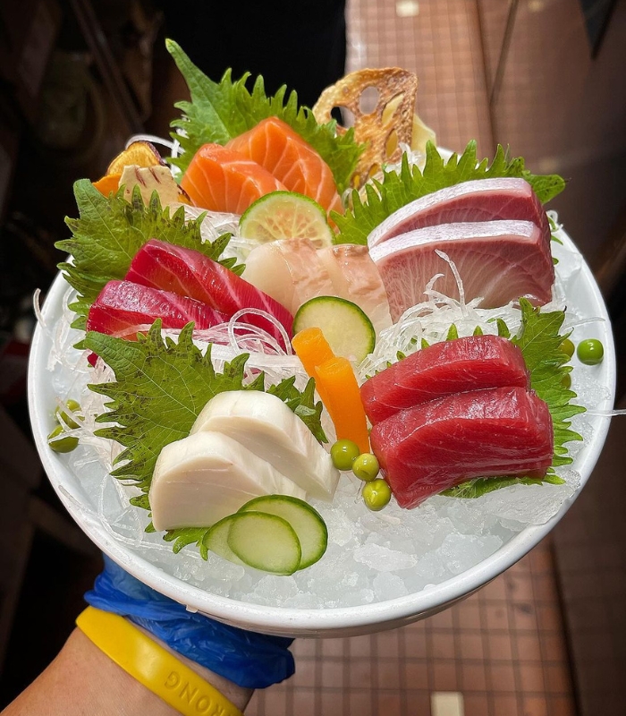 Du lịch Nhật bản - Sashimi món ăn nổi tiếng tại Nhật Bản