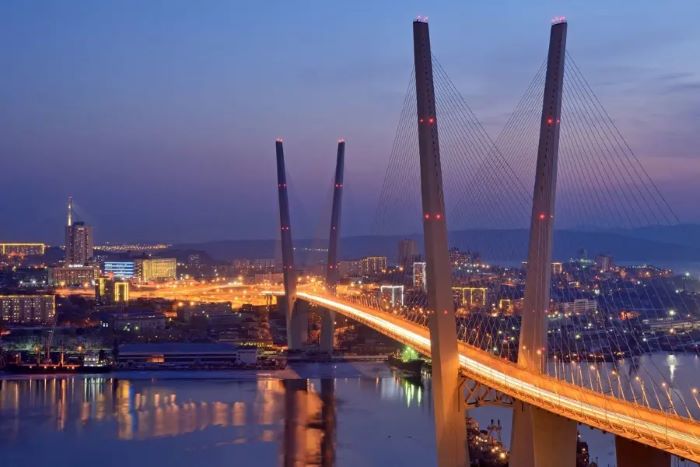 Vladivostok về đem thật lung linh dưới ánh đèn