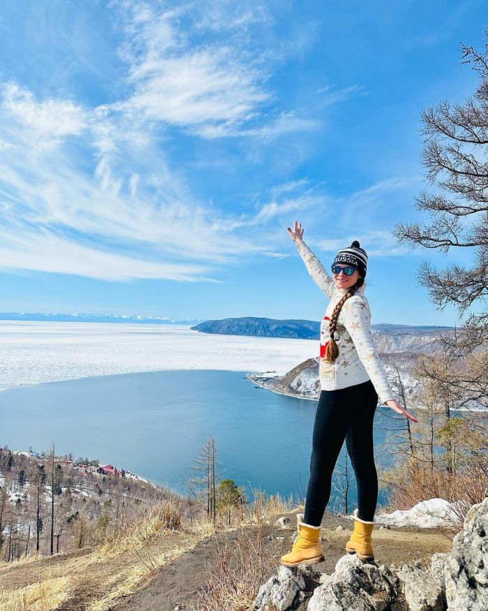 Chụp ảnh với khung cảnh tuyệt đẹp ở hồ Baikal