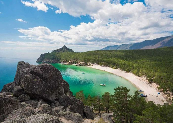Hình ảnh thiên nhiên tươi đẹp của đảo Olkhon