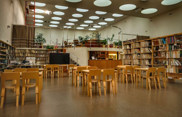 Thư viện Alvar Aalto cũng là điểm thu hút du khách tới đây