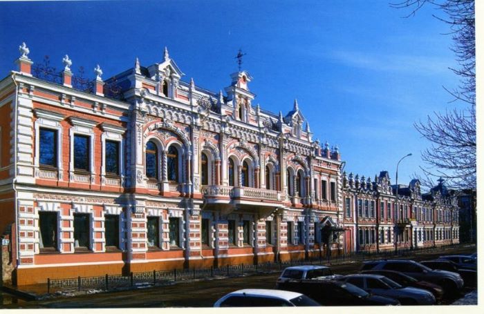 Kiến trúc nguy nga, đồ sộ của Bảo tàng Felitsyn khi khám phá Krasnodar Nga