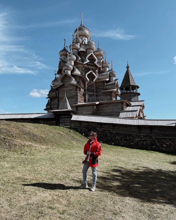Khám phá nhiều công trình độc đáo tại đảo Kizhi là mẹo du lịch Nga hữu ích