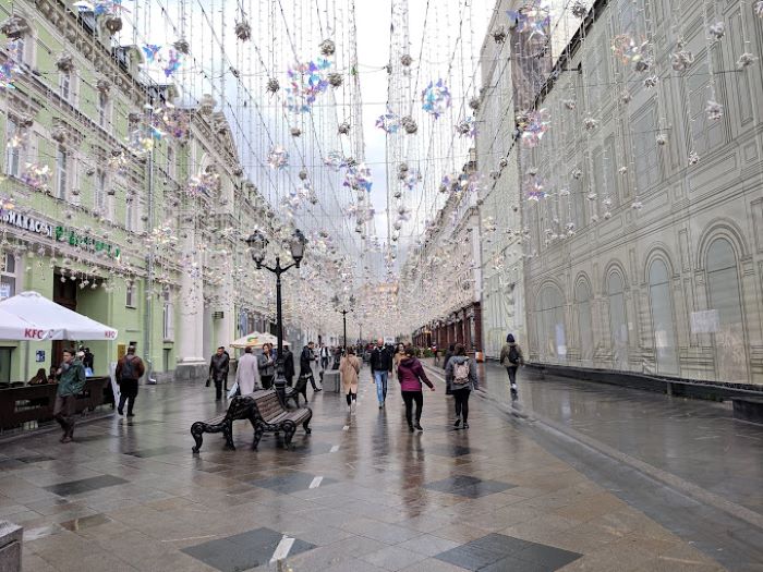 Sau khi ăn uống ở đâu Moscow và bạn có thể đi bộ thư giãn khi du lịch ở đây