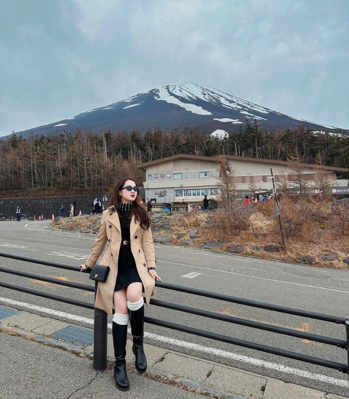 Du khách có thể đến núi Phú Sĩ tham quan hoặc tham gia các hoạt động khác